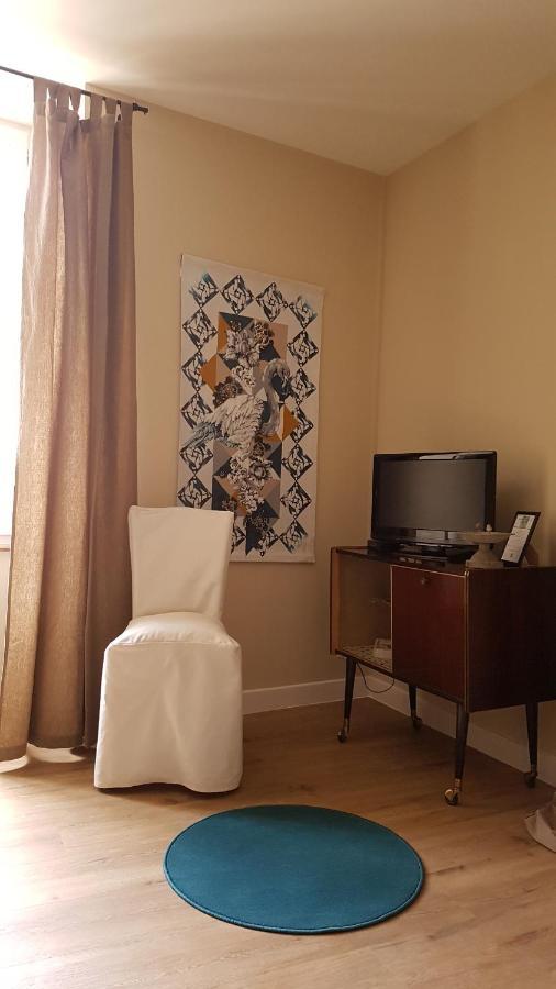 Chambres D'Hotes Du Tilleul Nanteuil-en-Vallée Εξωτερικό φωτογραφία